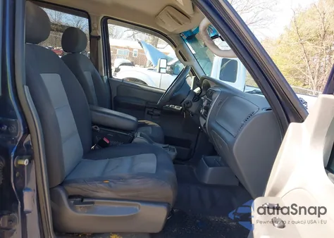 2005 Ford Explorer Sport Trac Adrenalin/Xls/Xlt z USA, uszkodzony, nr VIN 1FMZU77K25UB73851